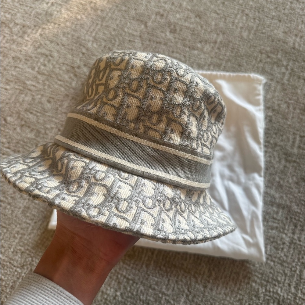 Dior Cream and Gray Monogram Bucket Hat - Picture 2 of 7